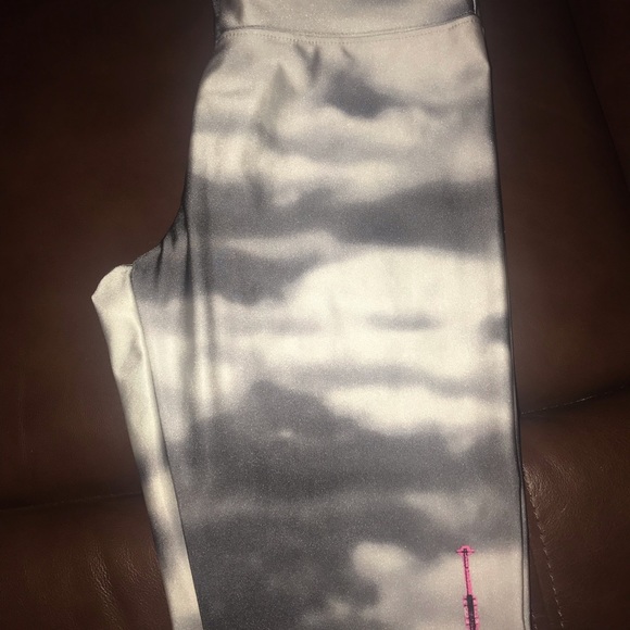 Justice Brand Workout Leggings - Picture 4 of 6